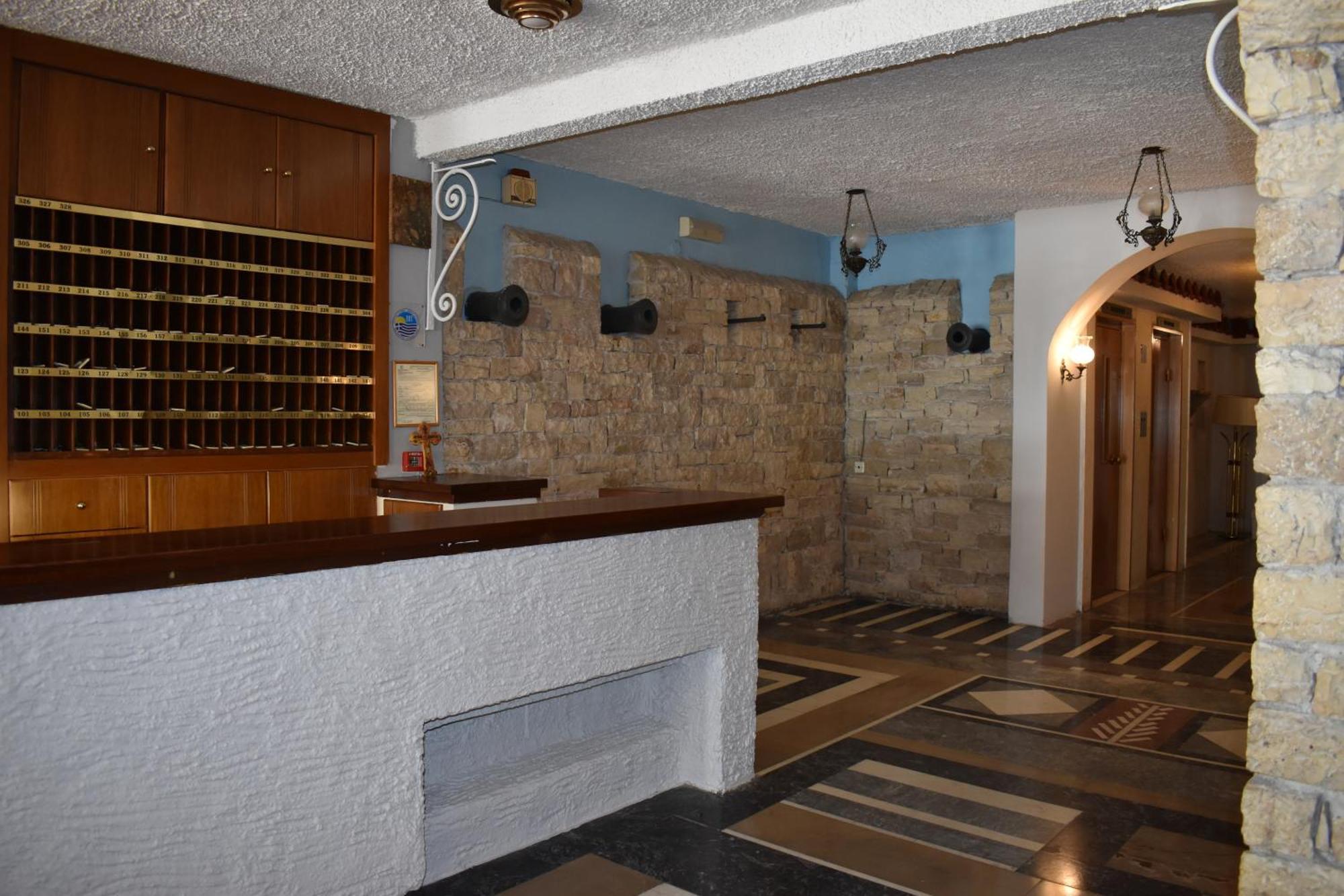 Theoxenia Hotel
