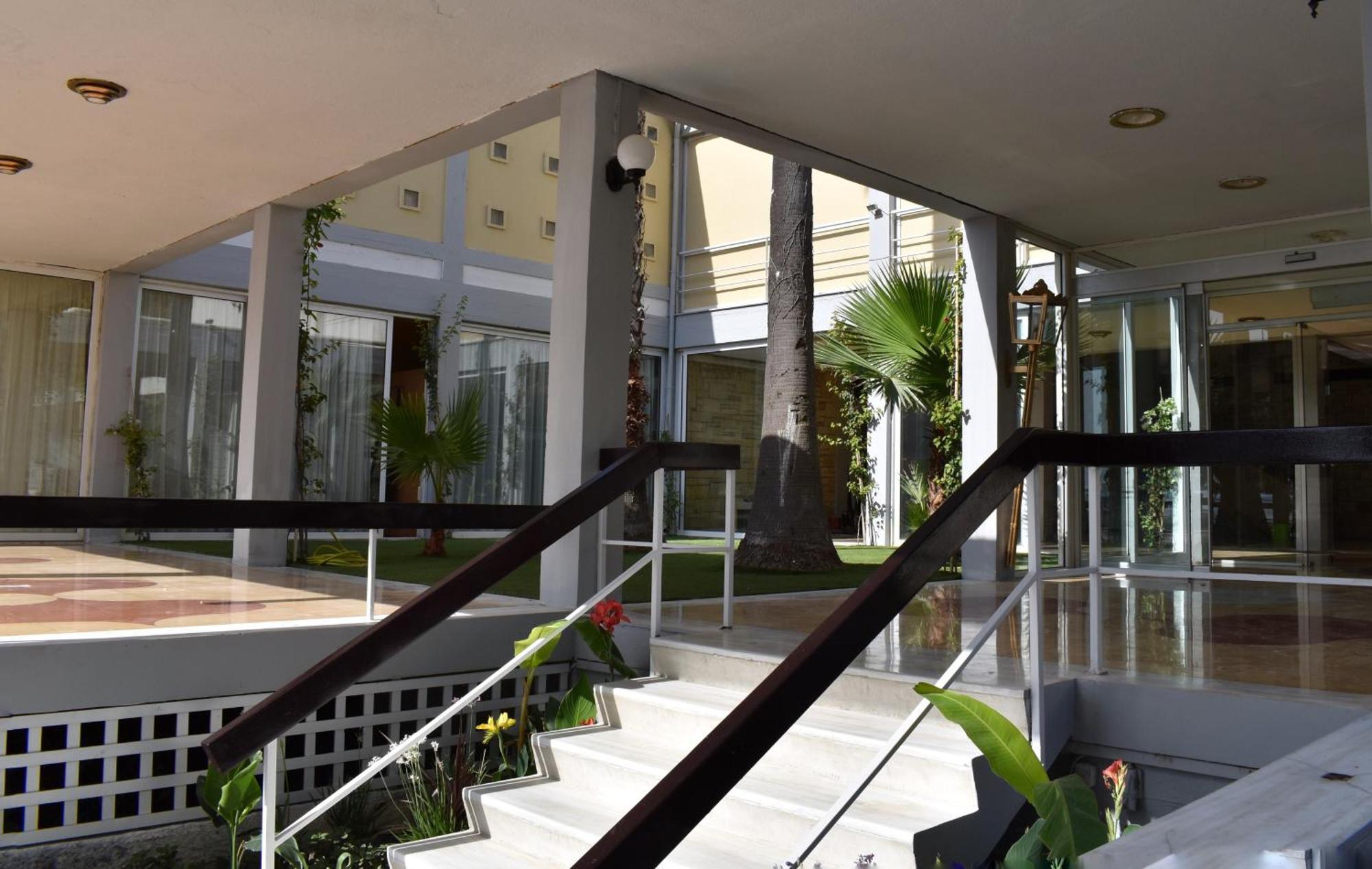Hotel Theoxenia