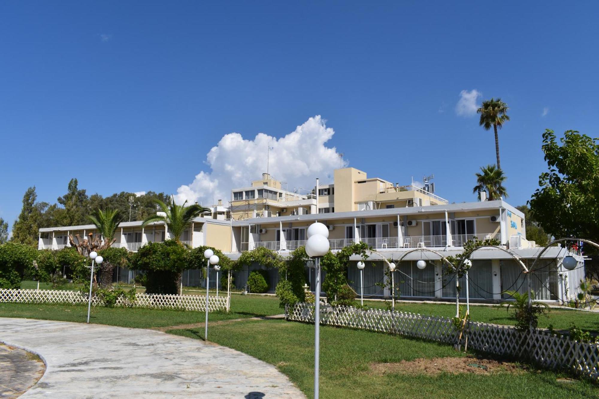 Theoxenia Hotel *