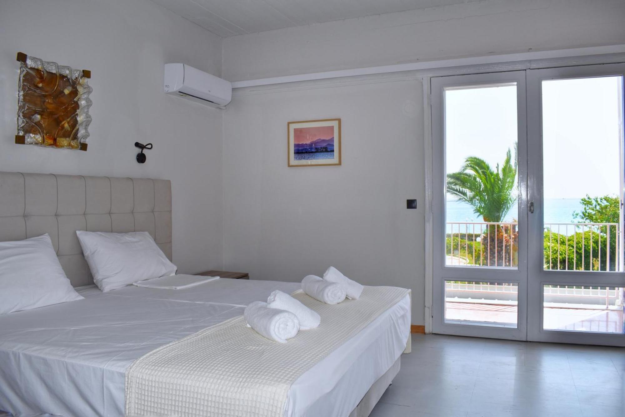 Theoxenia Hotel