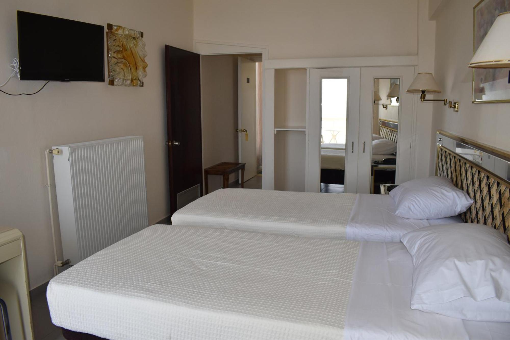 Hotel Theoxenia *