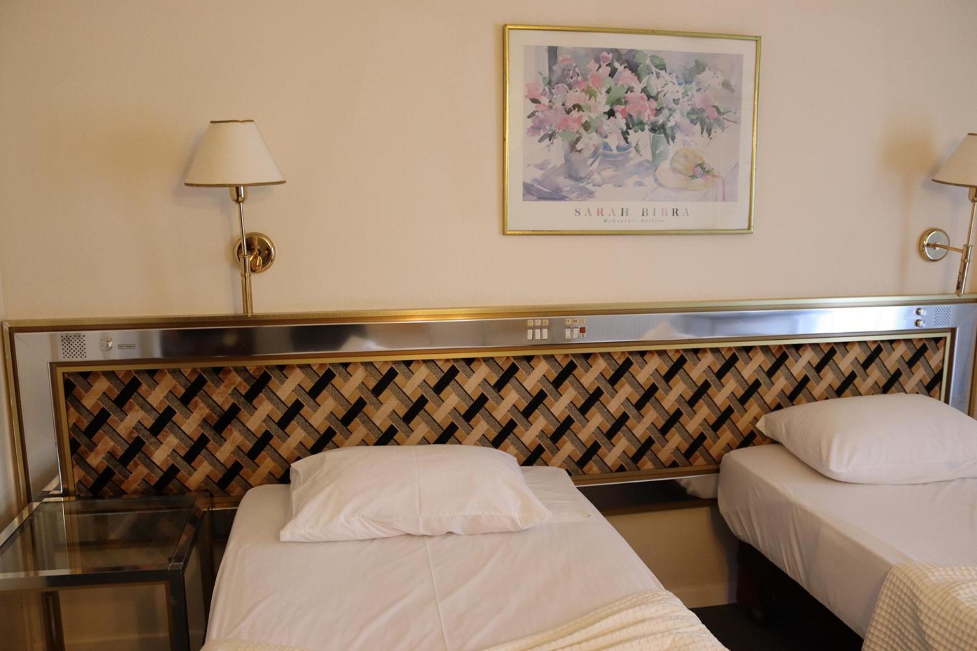 Theoxenia Hotel