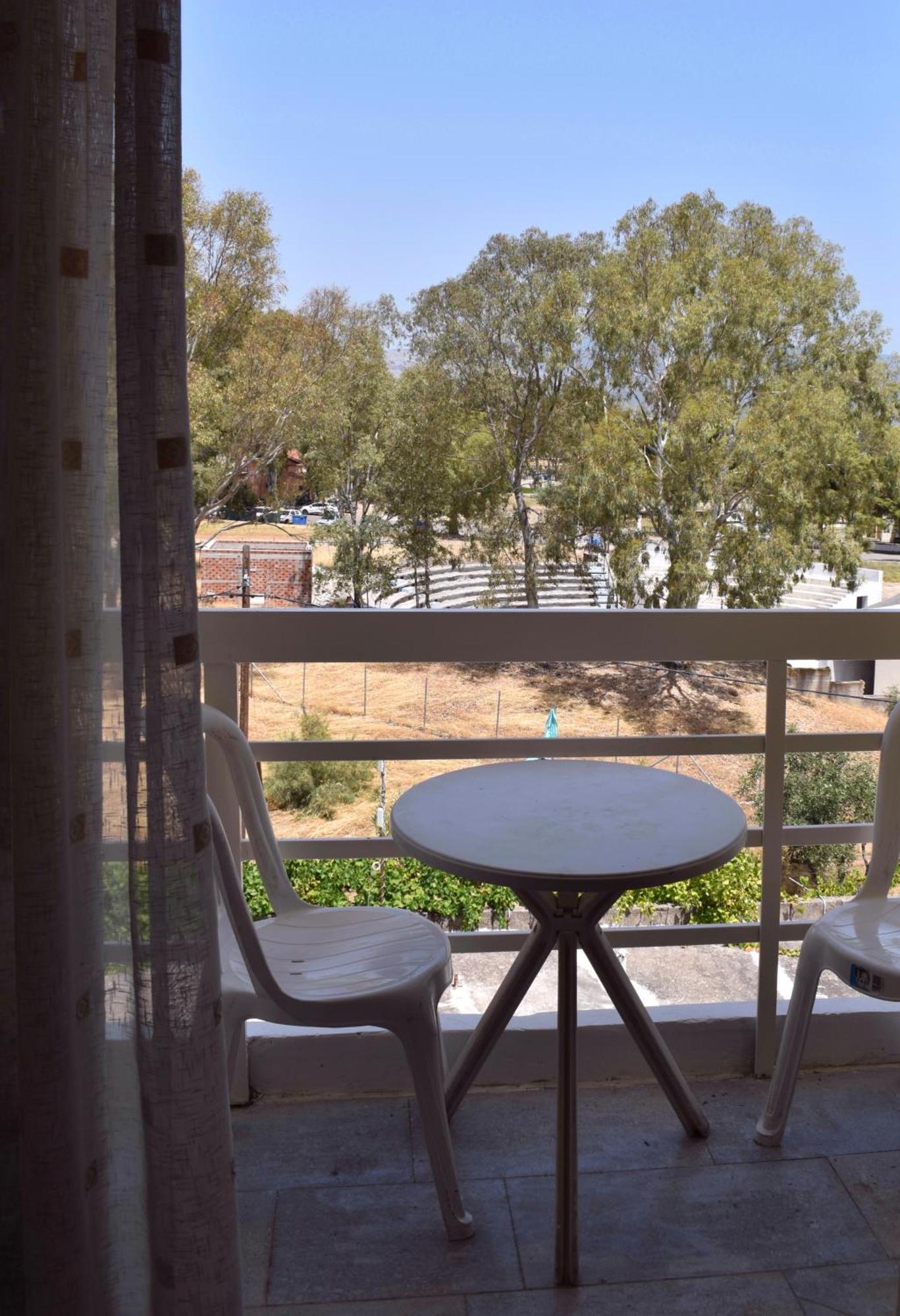 Hotel Theoxenia *